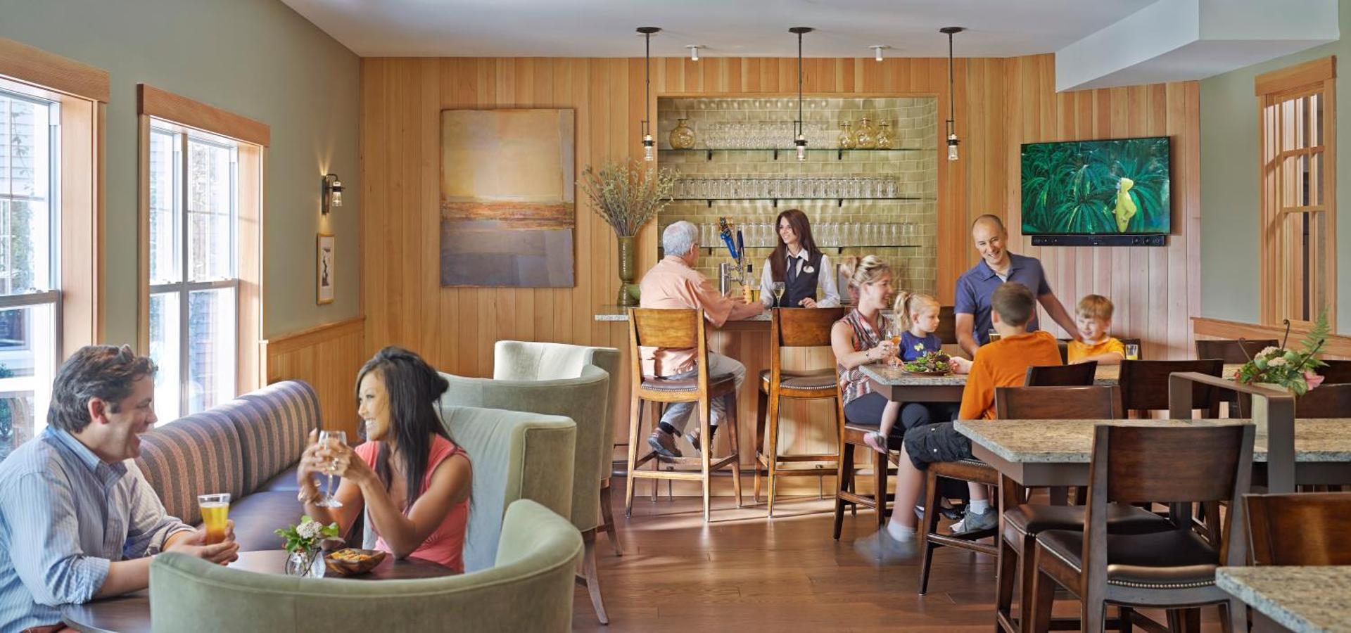 Communal lounge/ TV room