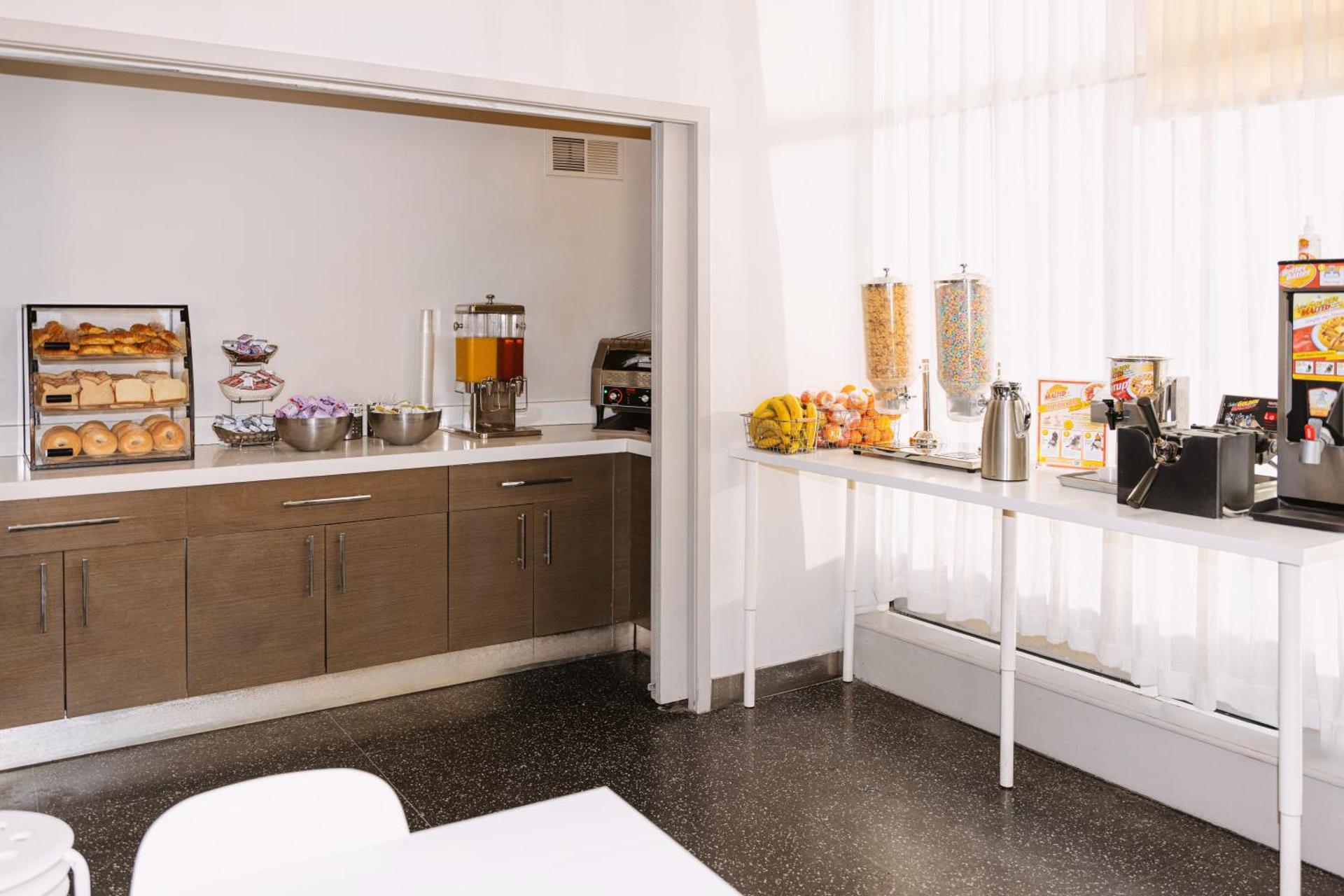 Coffee/tea facilities