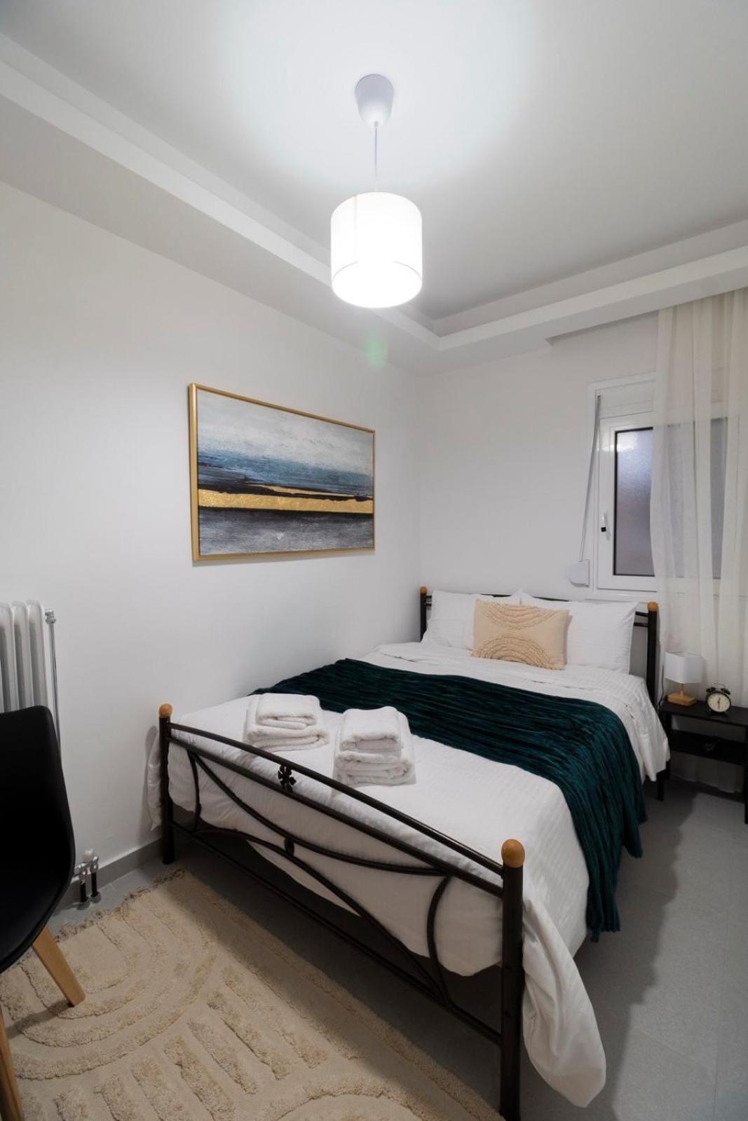 Minimal Trikala Escape