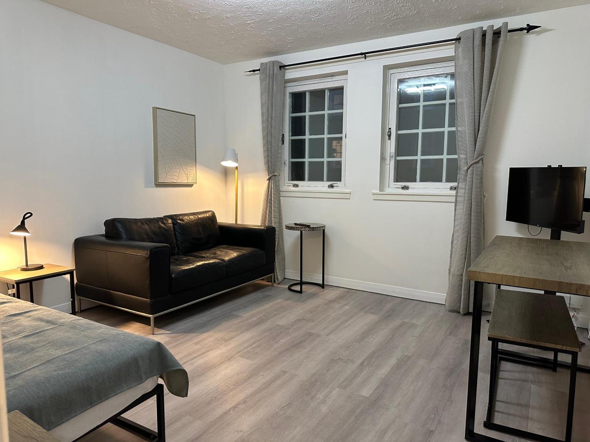 Causewayside Free parking