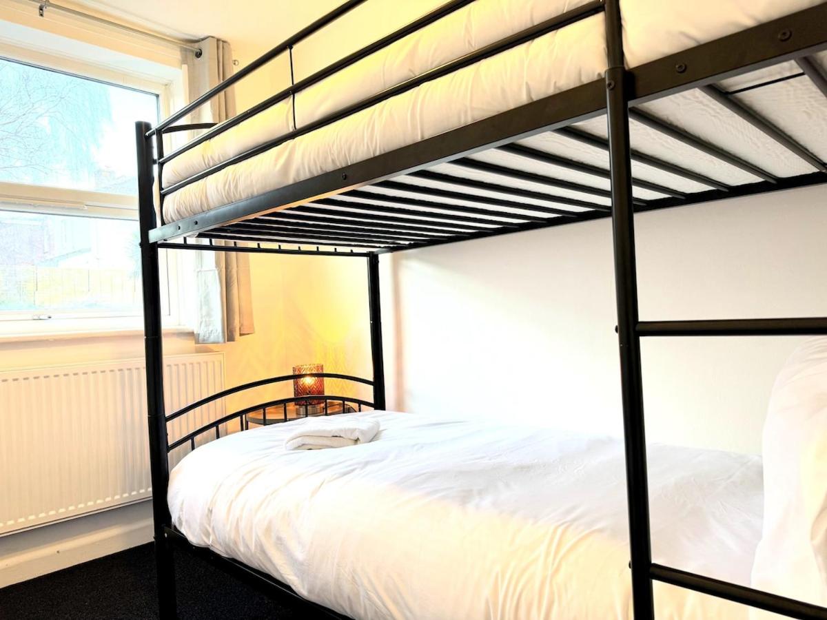 New Southampton Central House - Parking, 6 Beds, Sleeps 9 - City Centre l Cruise Terminal l Great for Contractors, Friends & Families