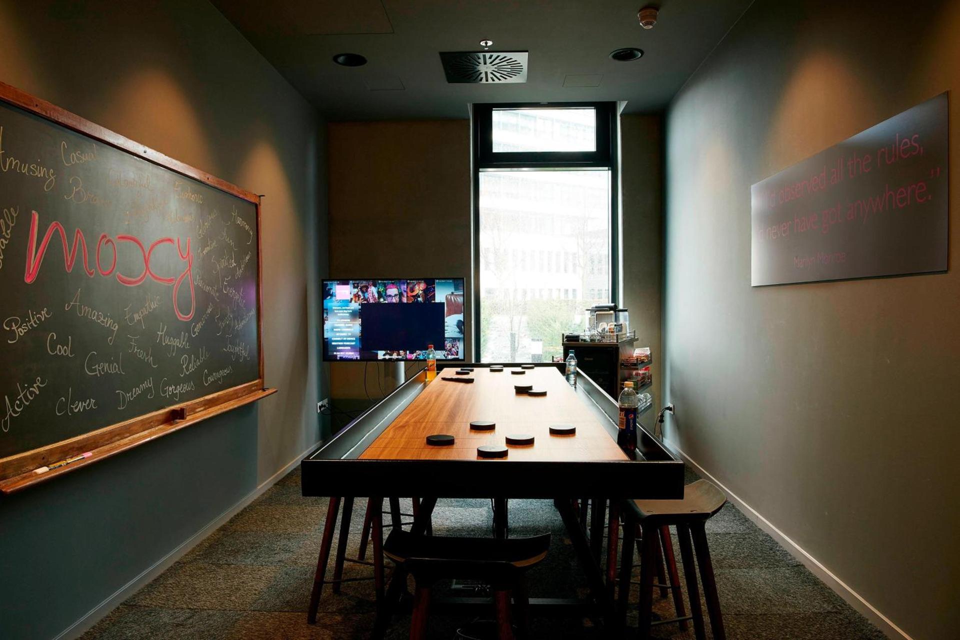 Meeting/conference room