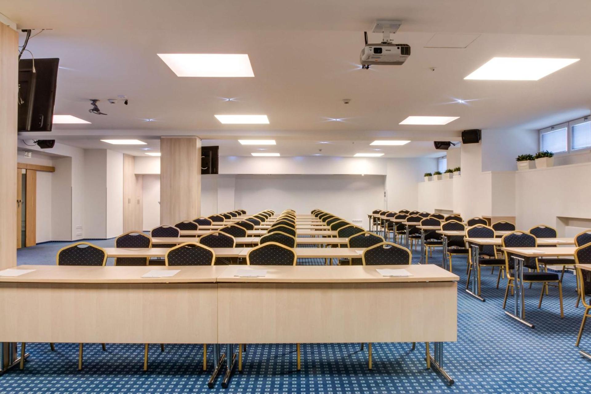 Meeting/conference room