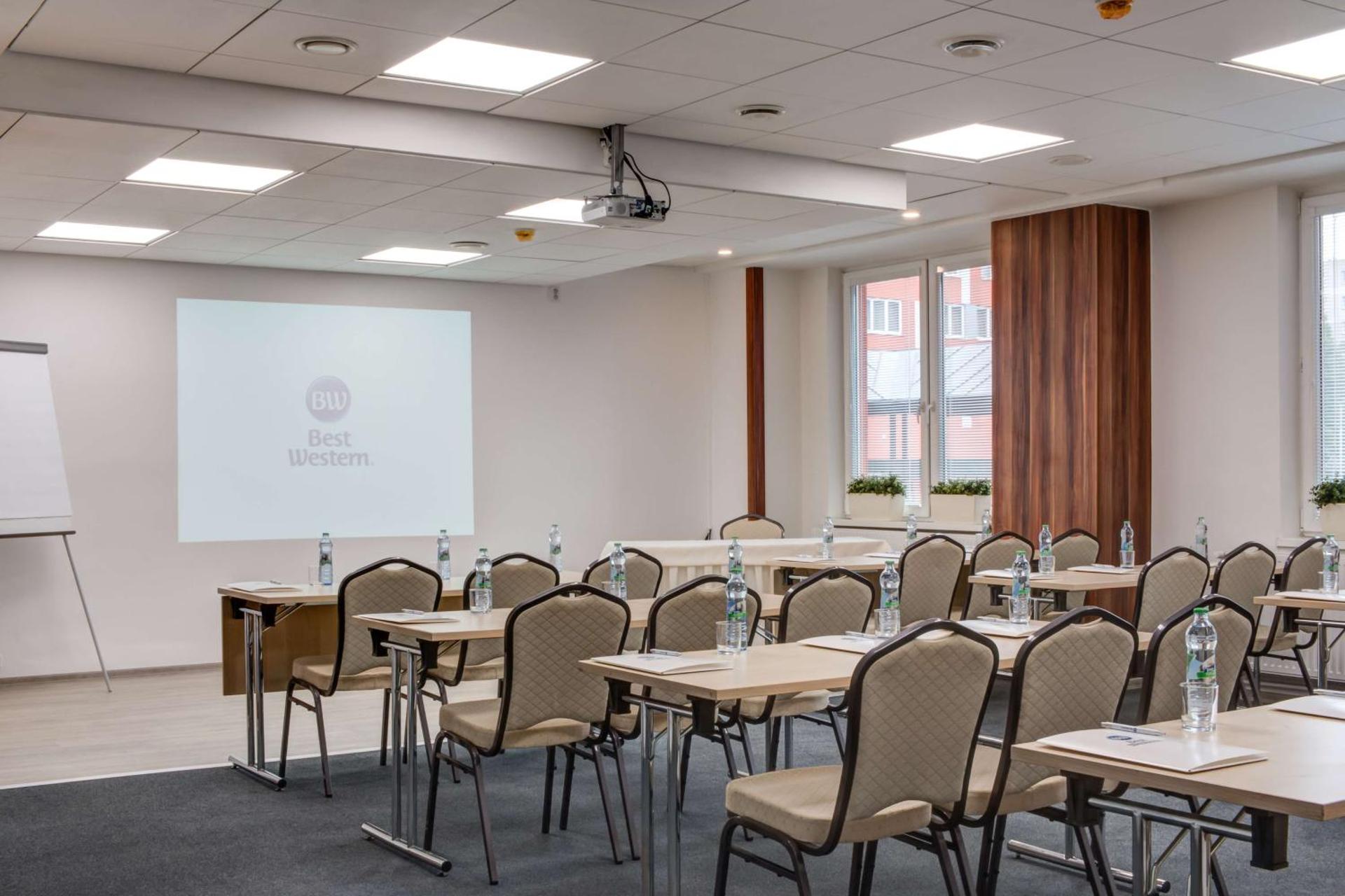 Meeting/conference room