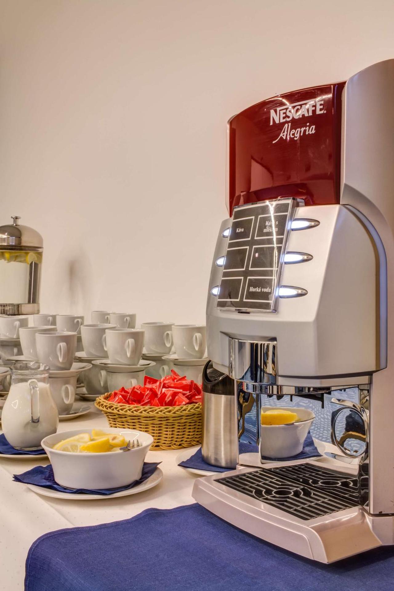 Meeting/conference room