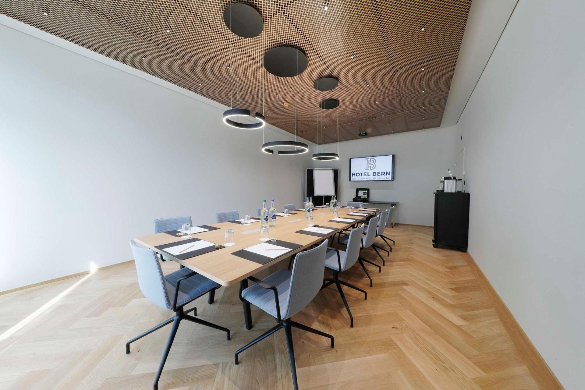 Meeting/conference room