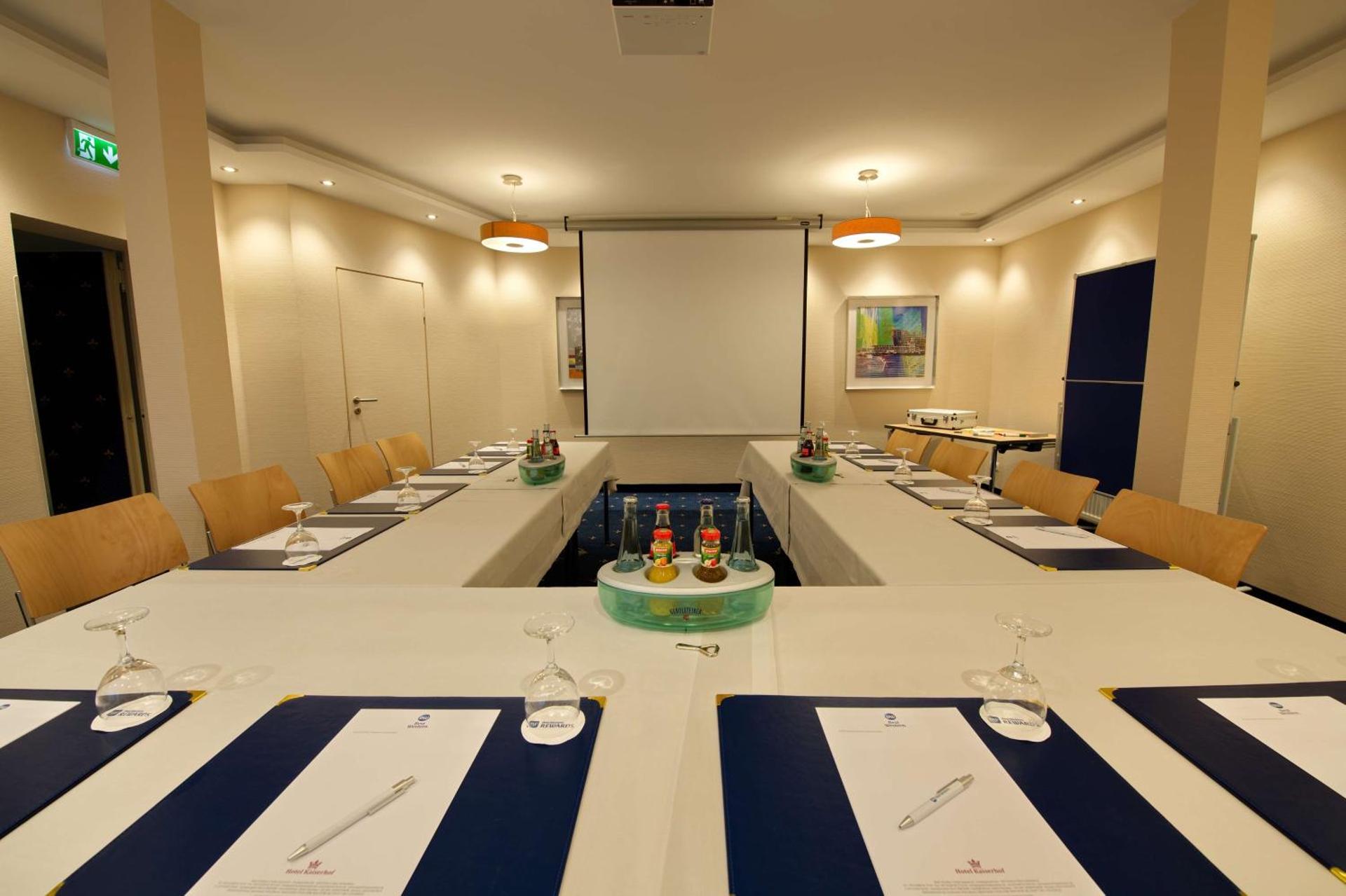 Meeting/conference room