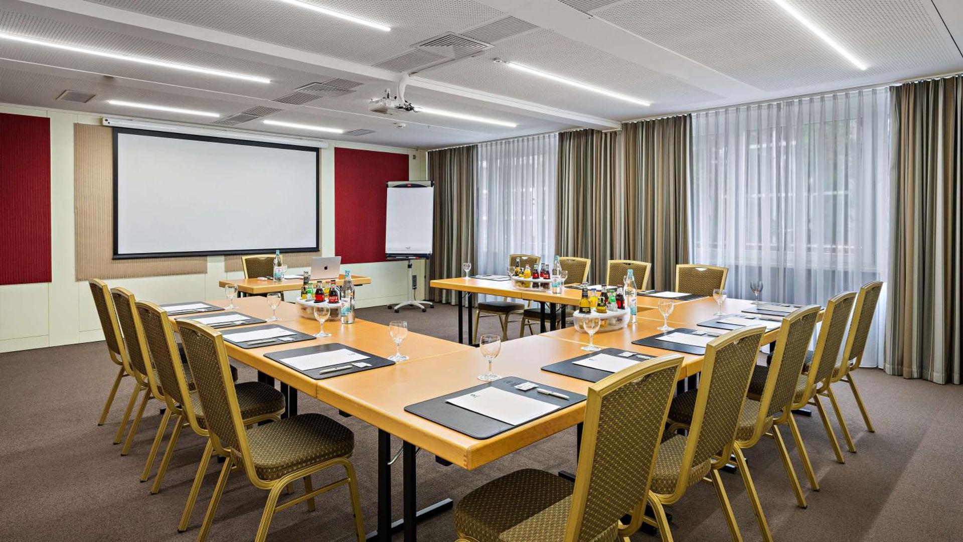 Meeting/conference room