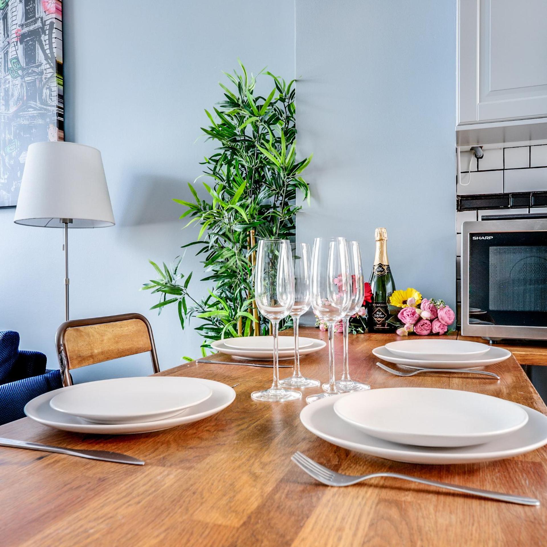 Kitchen or kitchenette