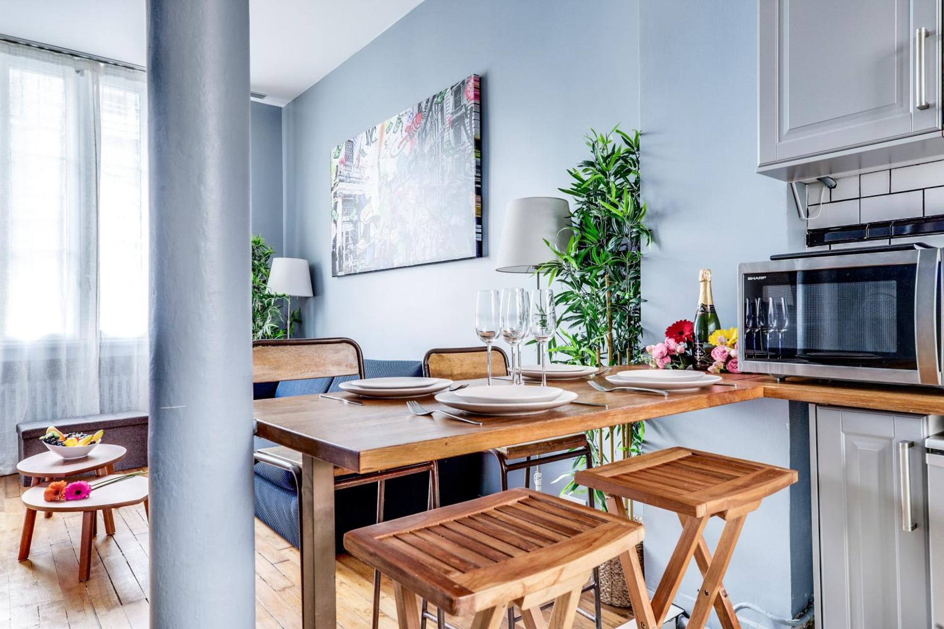 Kitchen or kitchenette