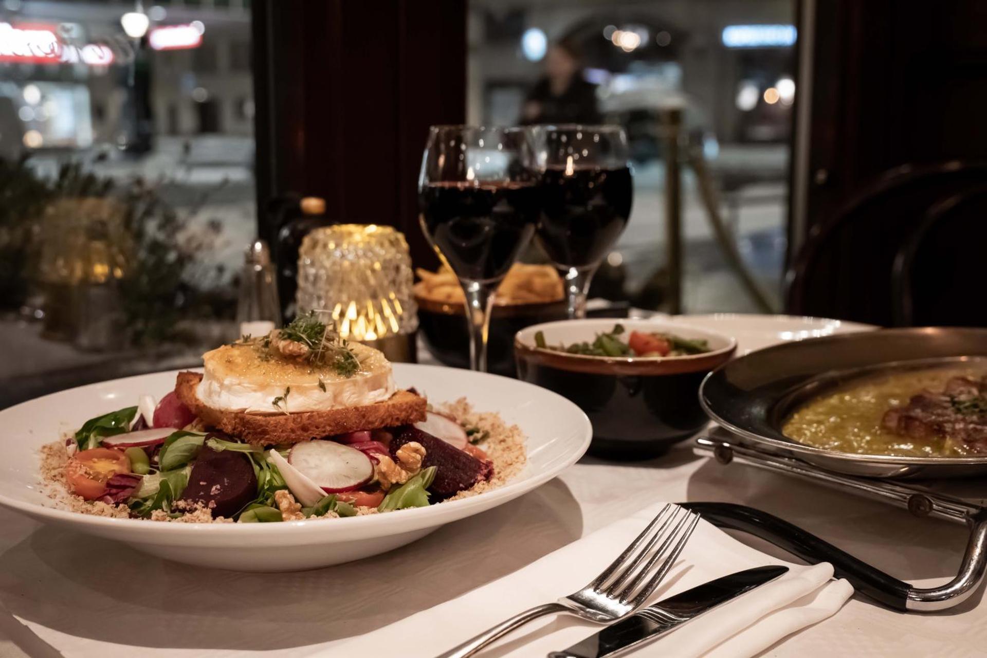 Restaurant/places to eat