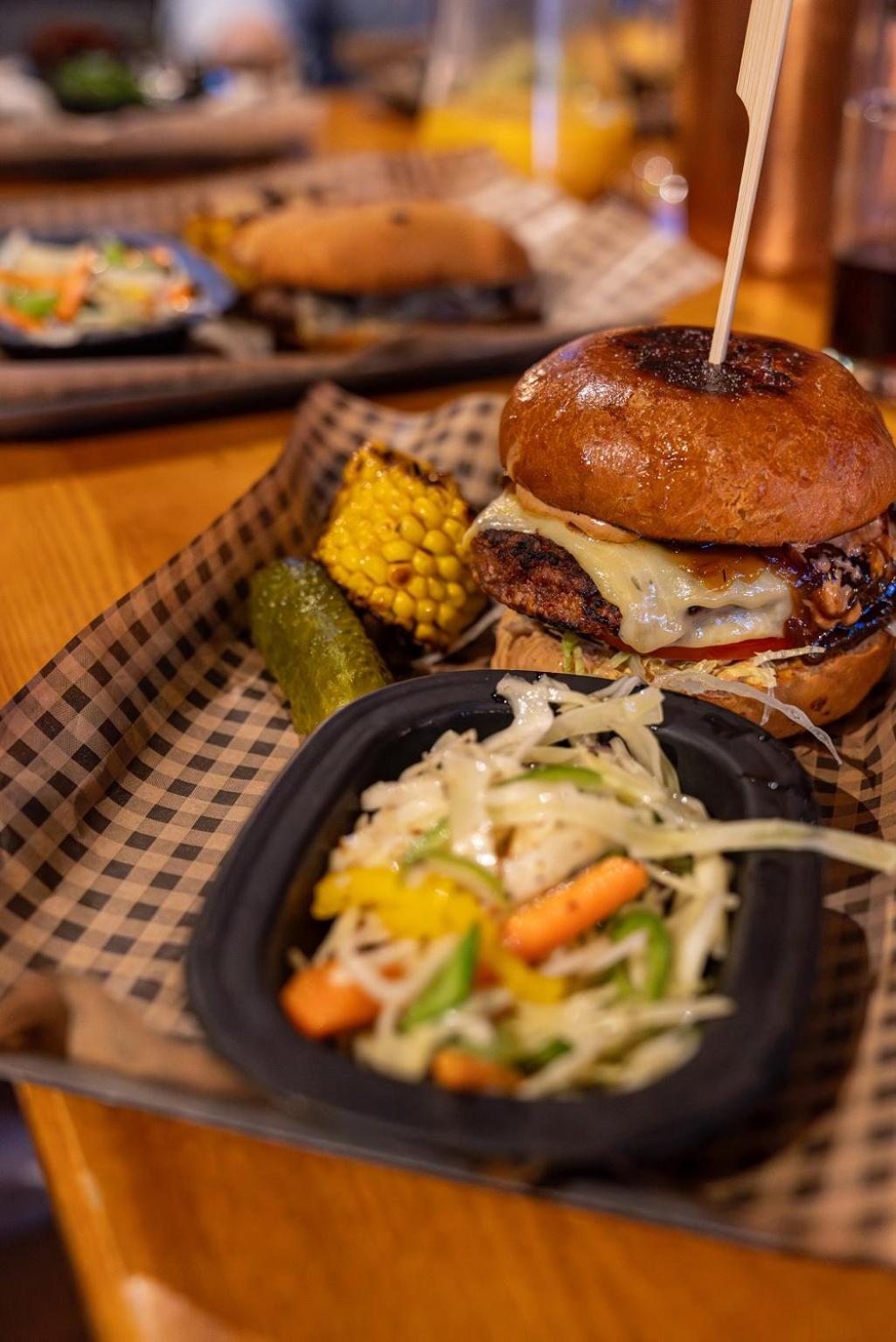 Restaurant/places to eat