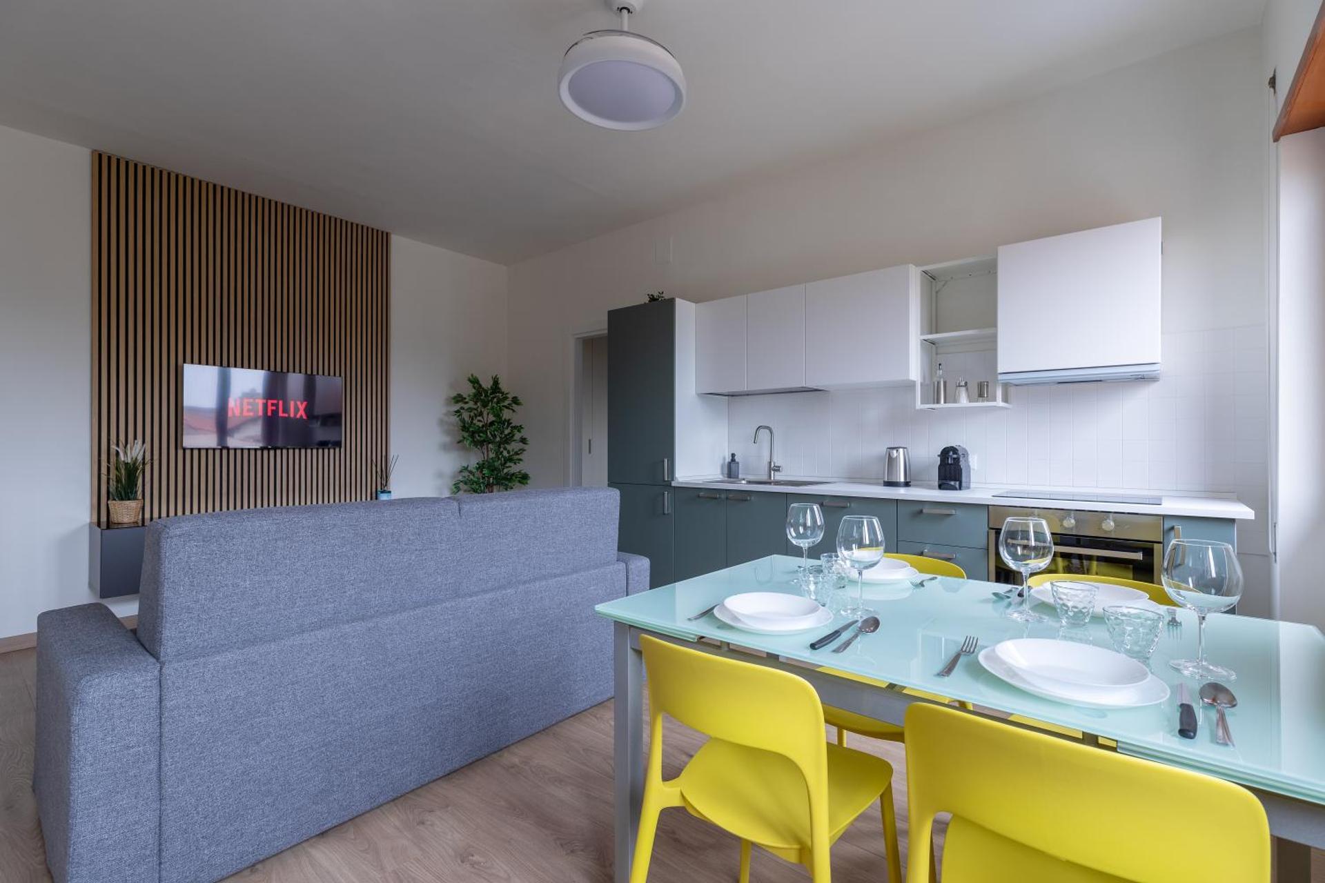 Amazing Apt Free Private Parking 18 min by train to Florence