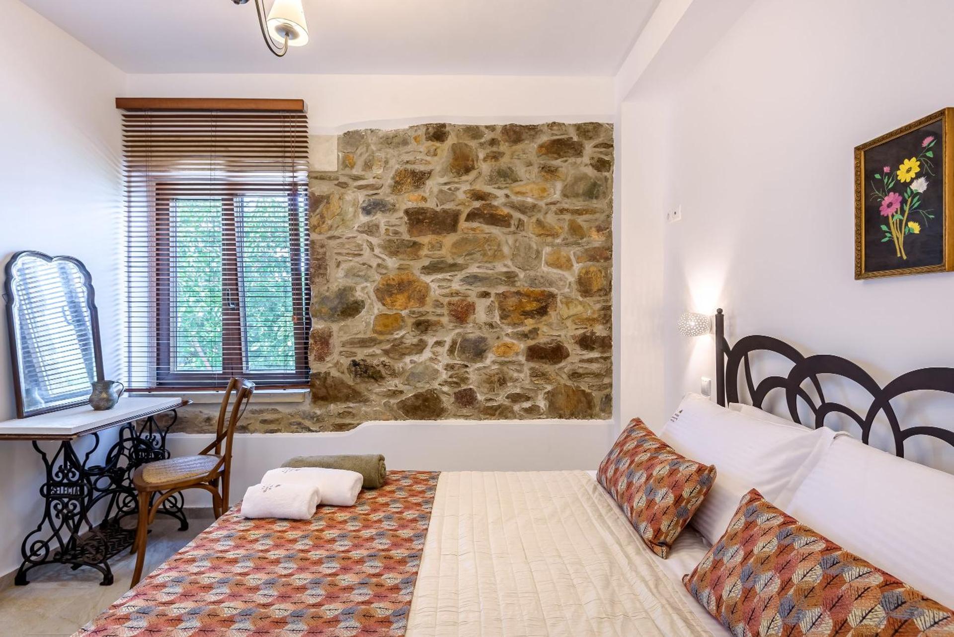 Minos Country Living Apartments