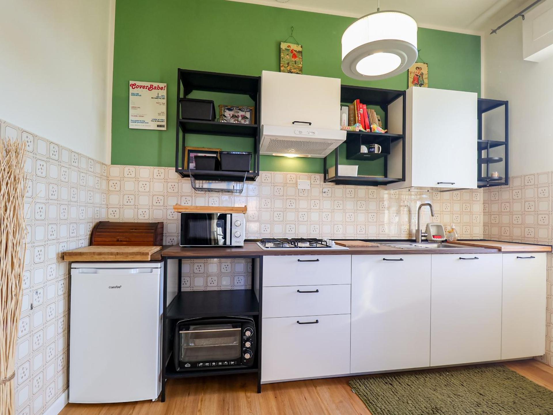 Kitchen or kitchenette