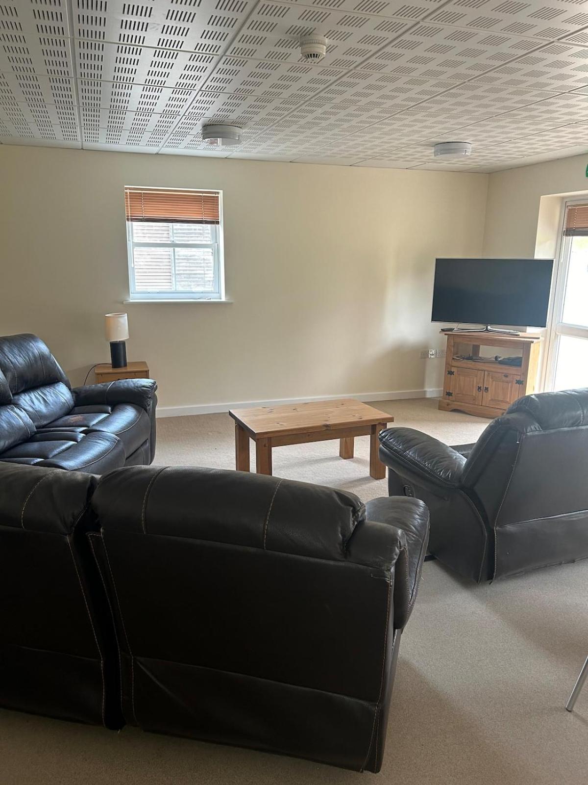 Forest holiday home with option to bring your horse & Hot Tub