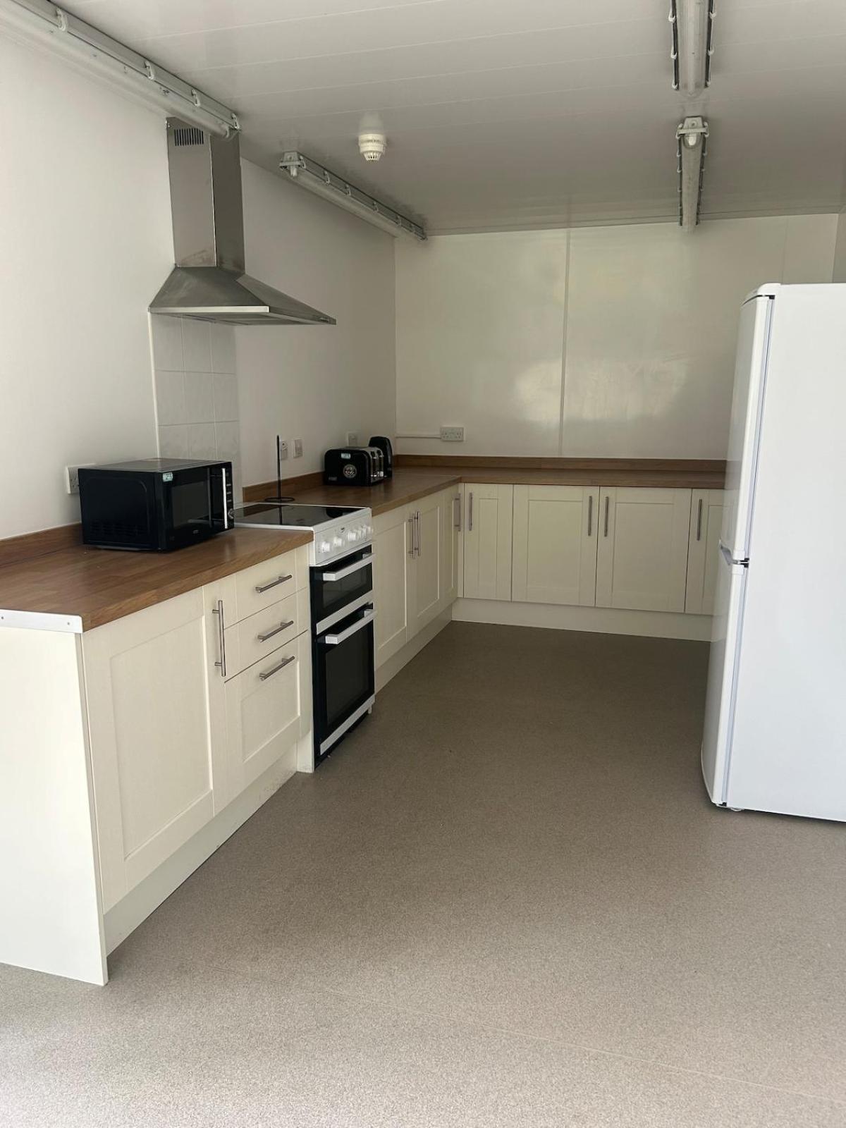 Forest holiday home with option to bring your horse & Hot Tub