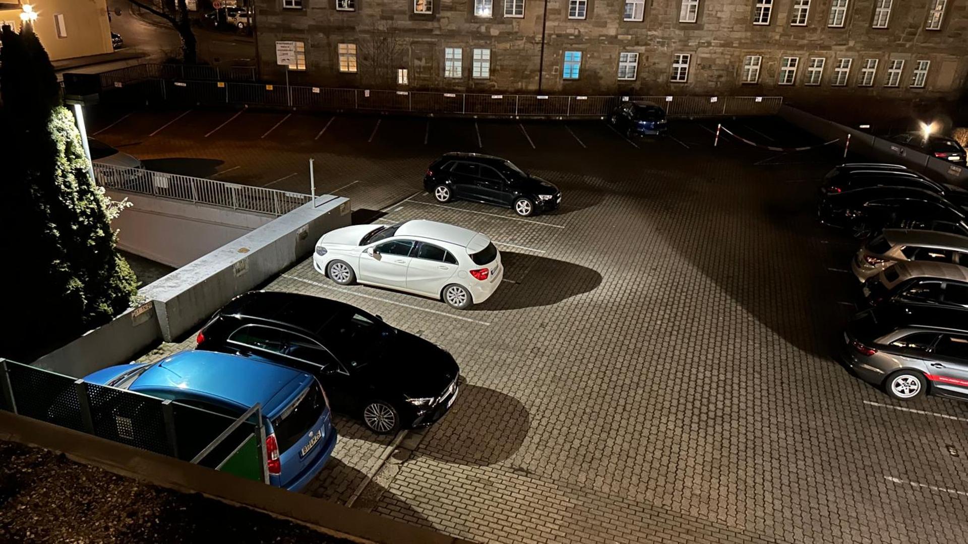 Gemütliches helles Apartment mit Balkon und Parkplatz vor der Tür im Zentrum von Bayreuth