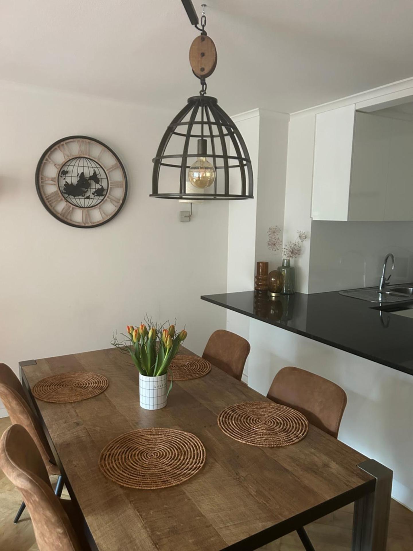 Centraal gelegen gezellig verblijf met groot terras