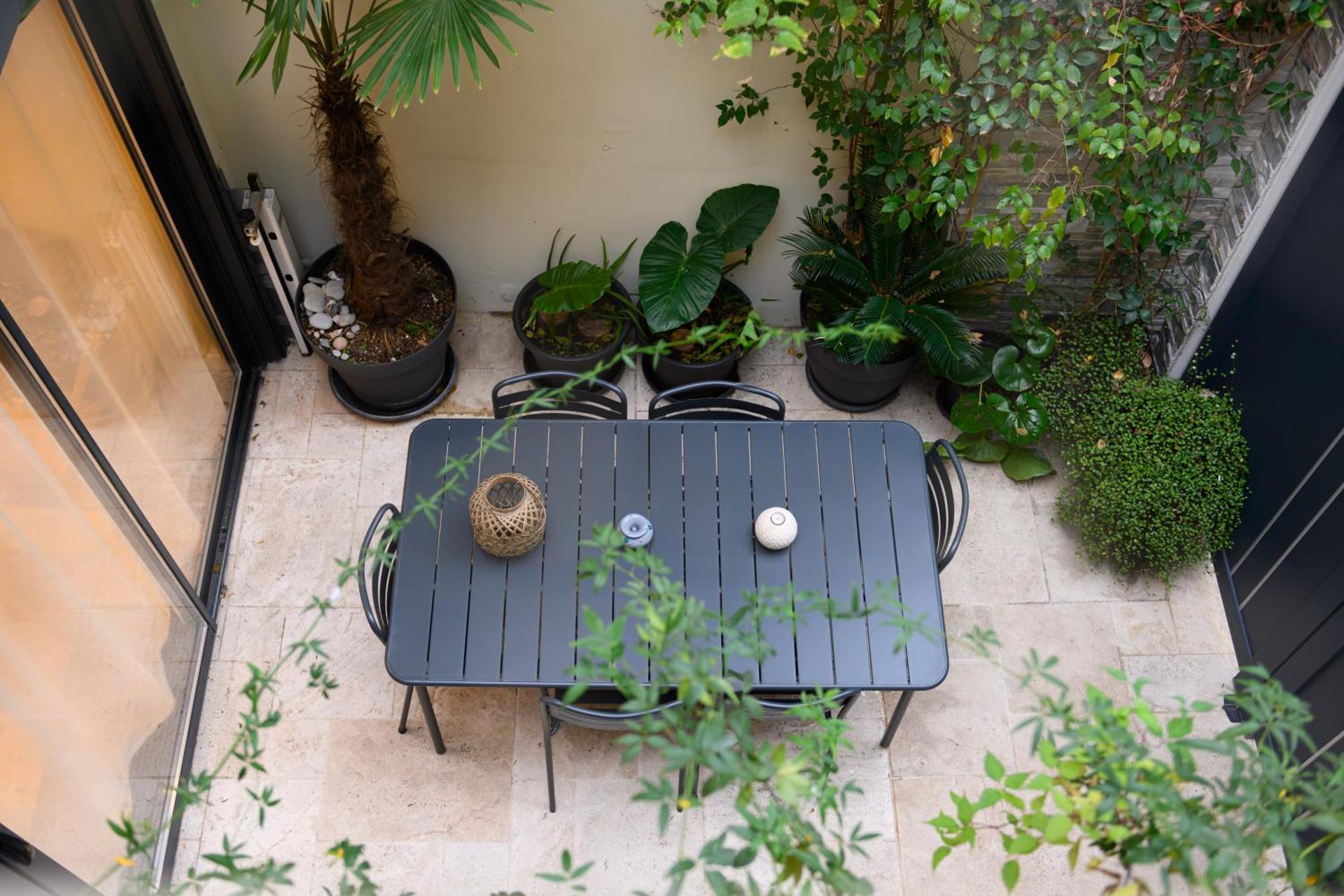 Inner courtyard view