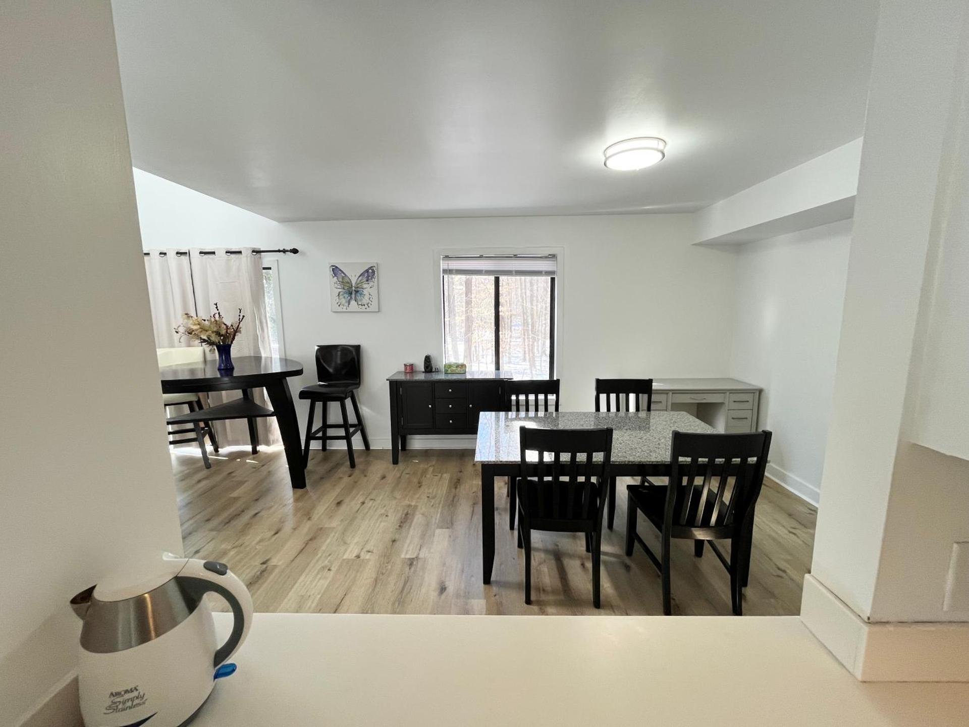 Spacious 2 bedroom house close to UNC