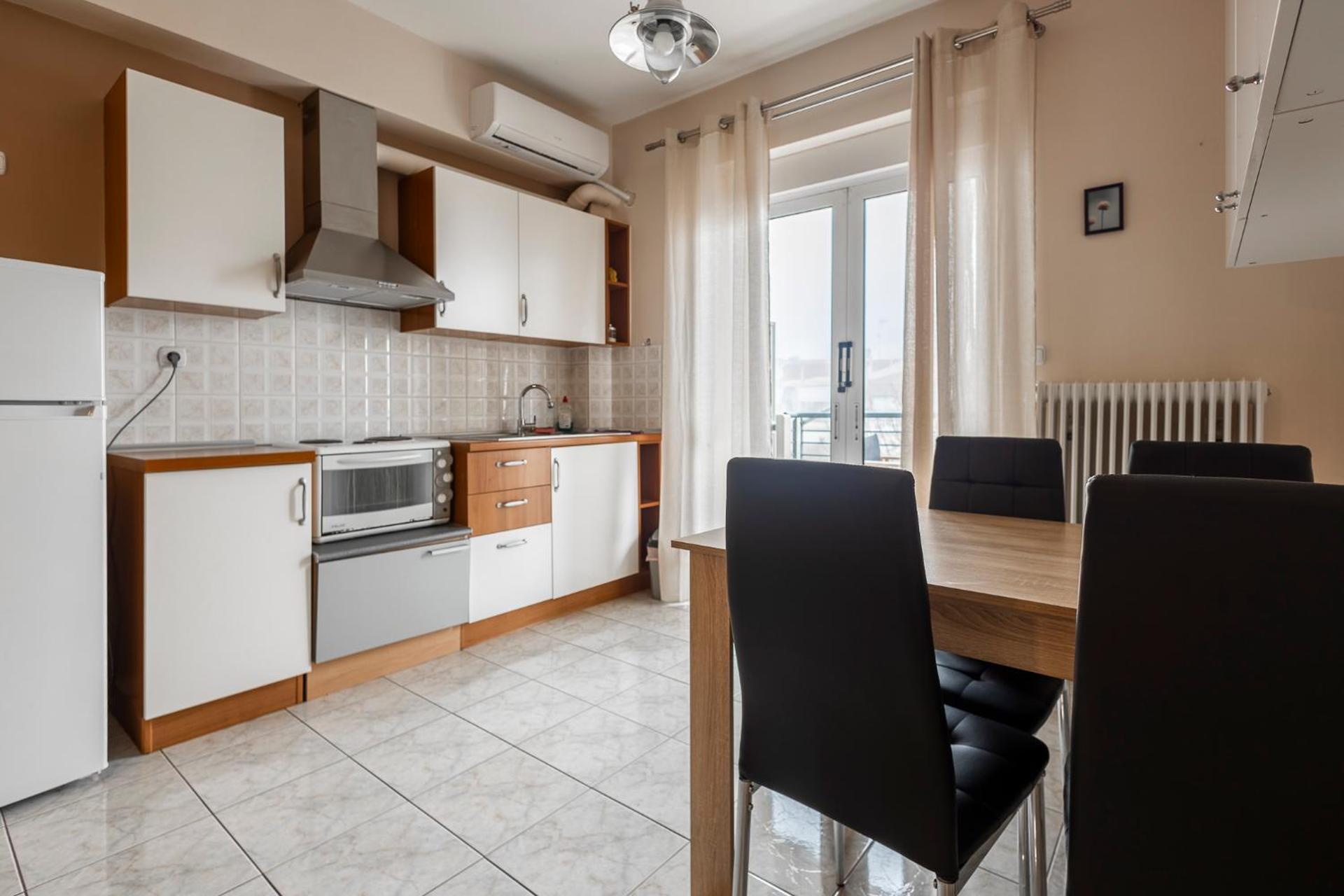 Estia Central Apt. With Parking