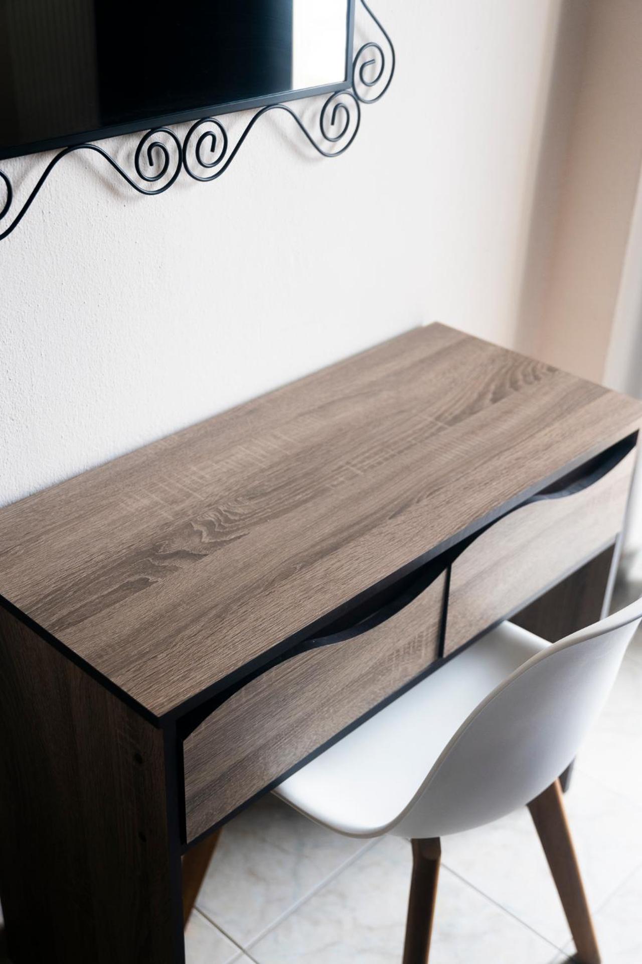 Estia Central Apt. With Parking