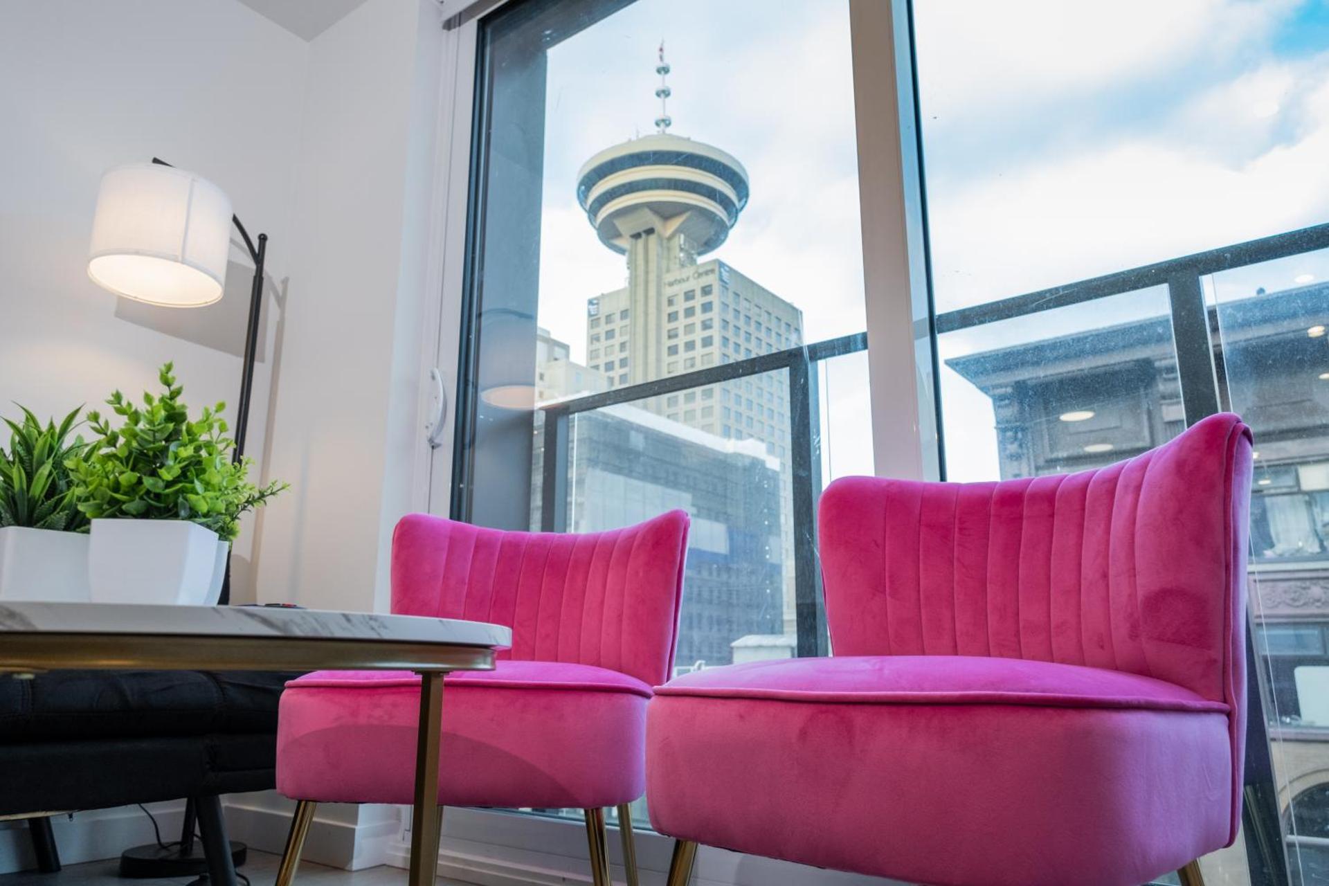 Downtown Center Silverstone Tower I and II Home in Vancouver