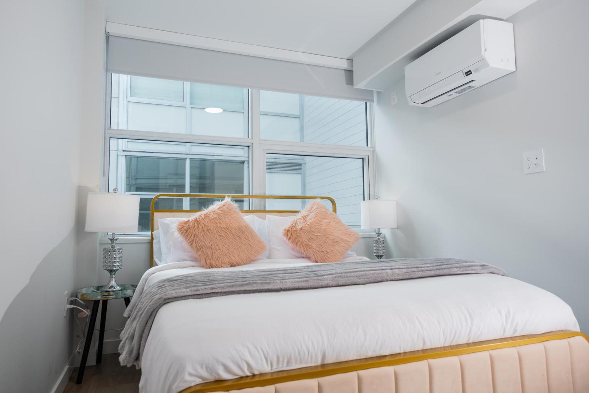 Downtown Center Silverstone Tower I and II Home in Vancouver