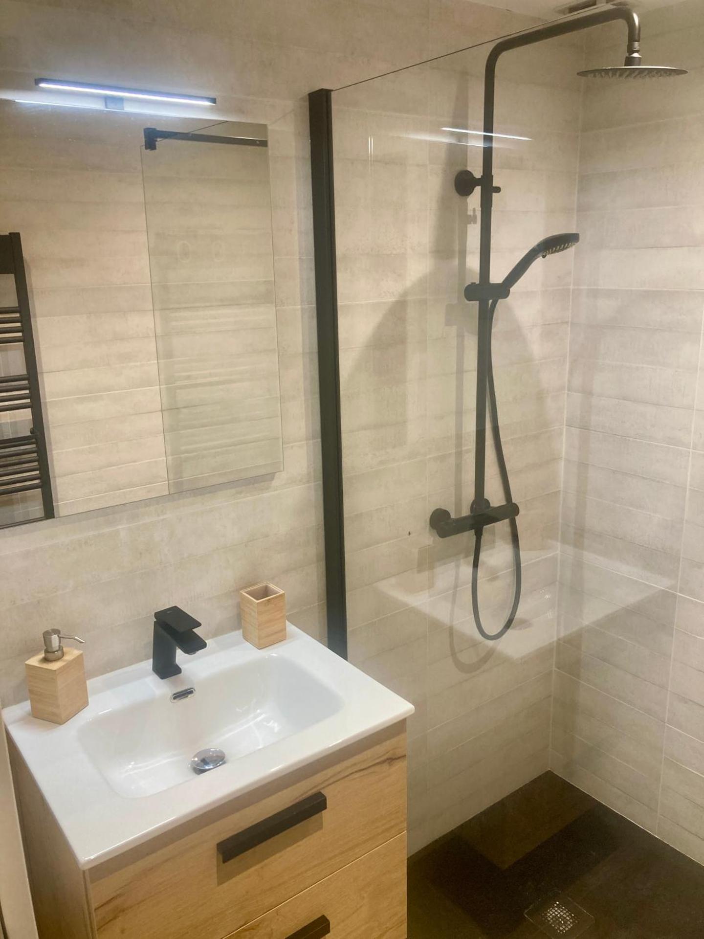 Logement type 2 dans un parc verdoyant