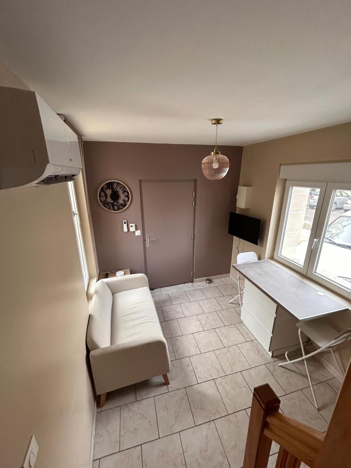 Appartement F1 duplex Hyper centre