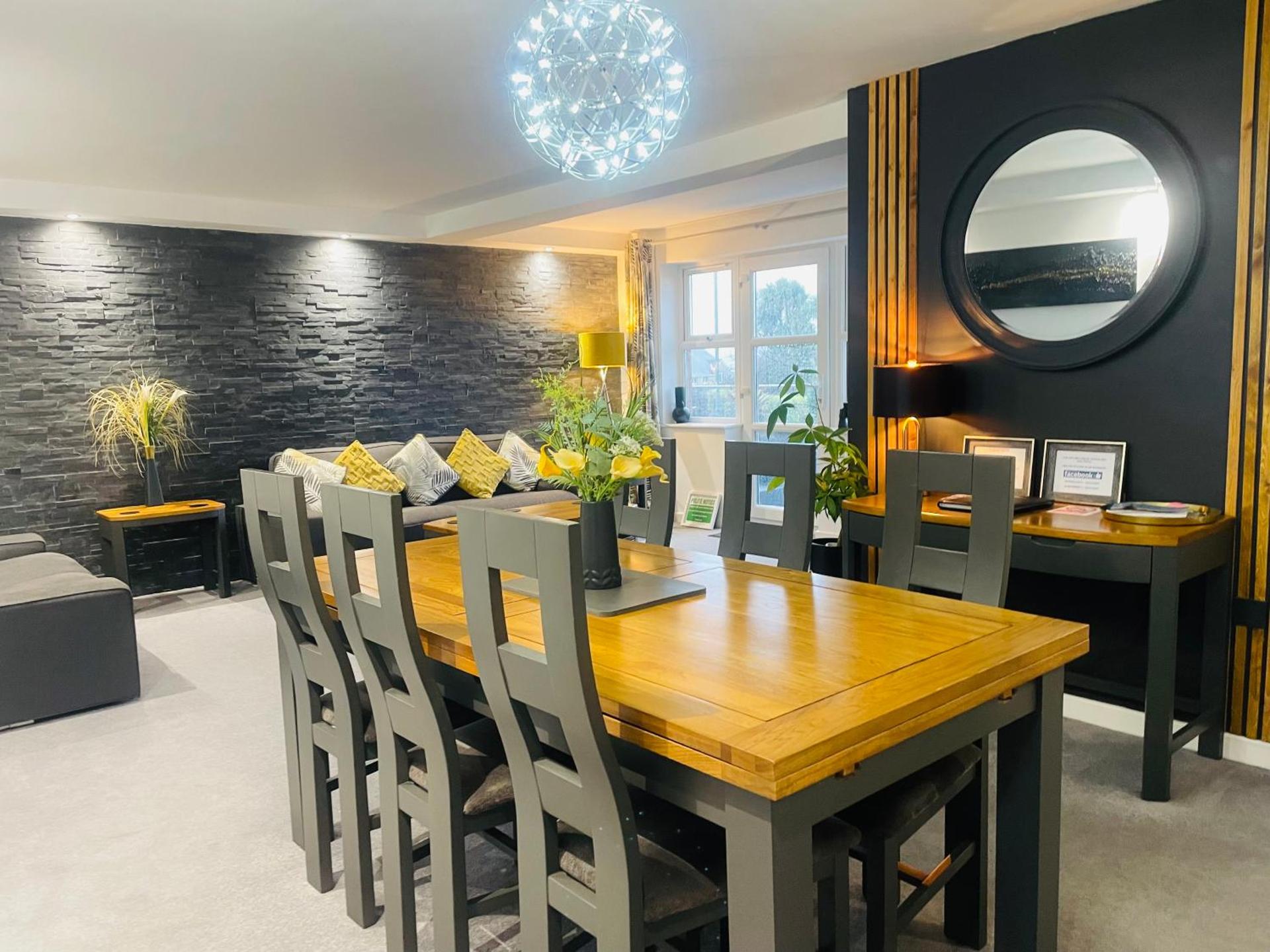 Apartment 3 Benllech with Sea views