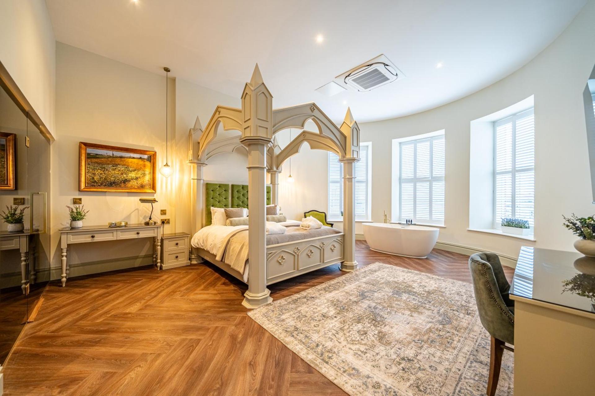 Photo of the whole room