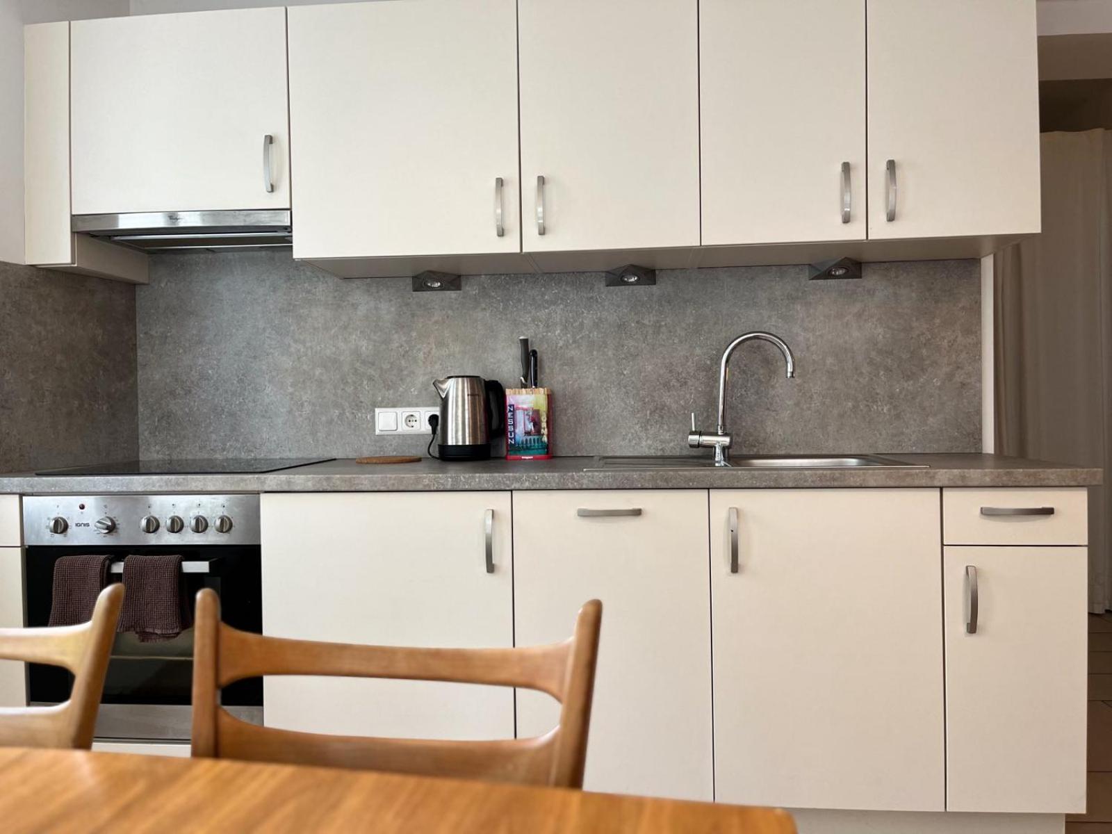 Double Room with Private Bathroom and Kitchen