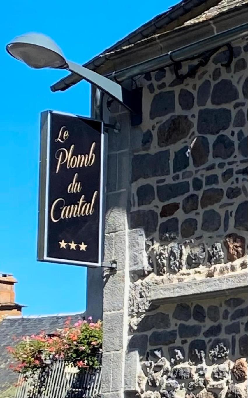 Hôtel Restaurant du Plomb du Cantal