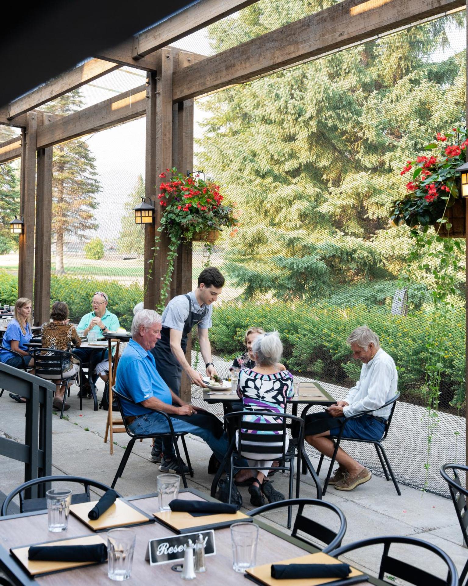 Restaurant/places to eat