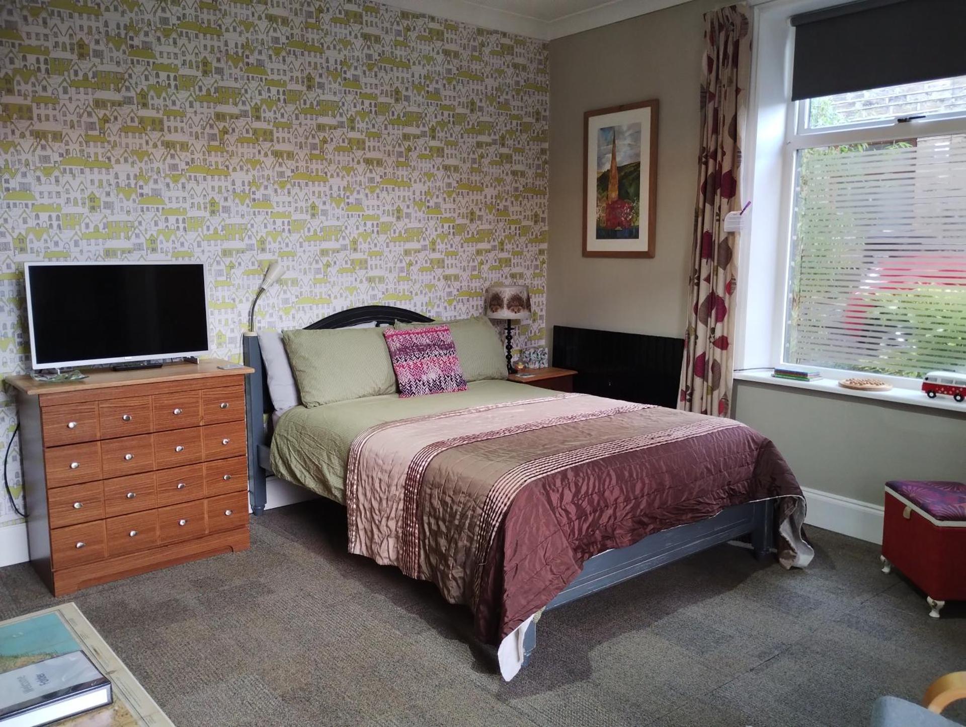 The Cabin - Great Views, Garden, Netflix, Near Town