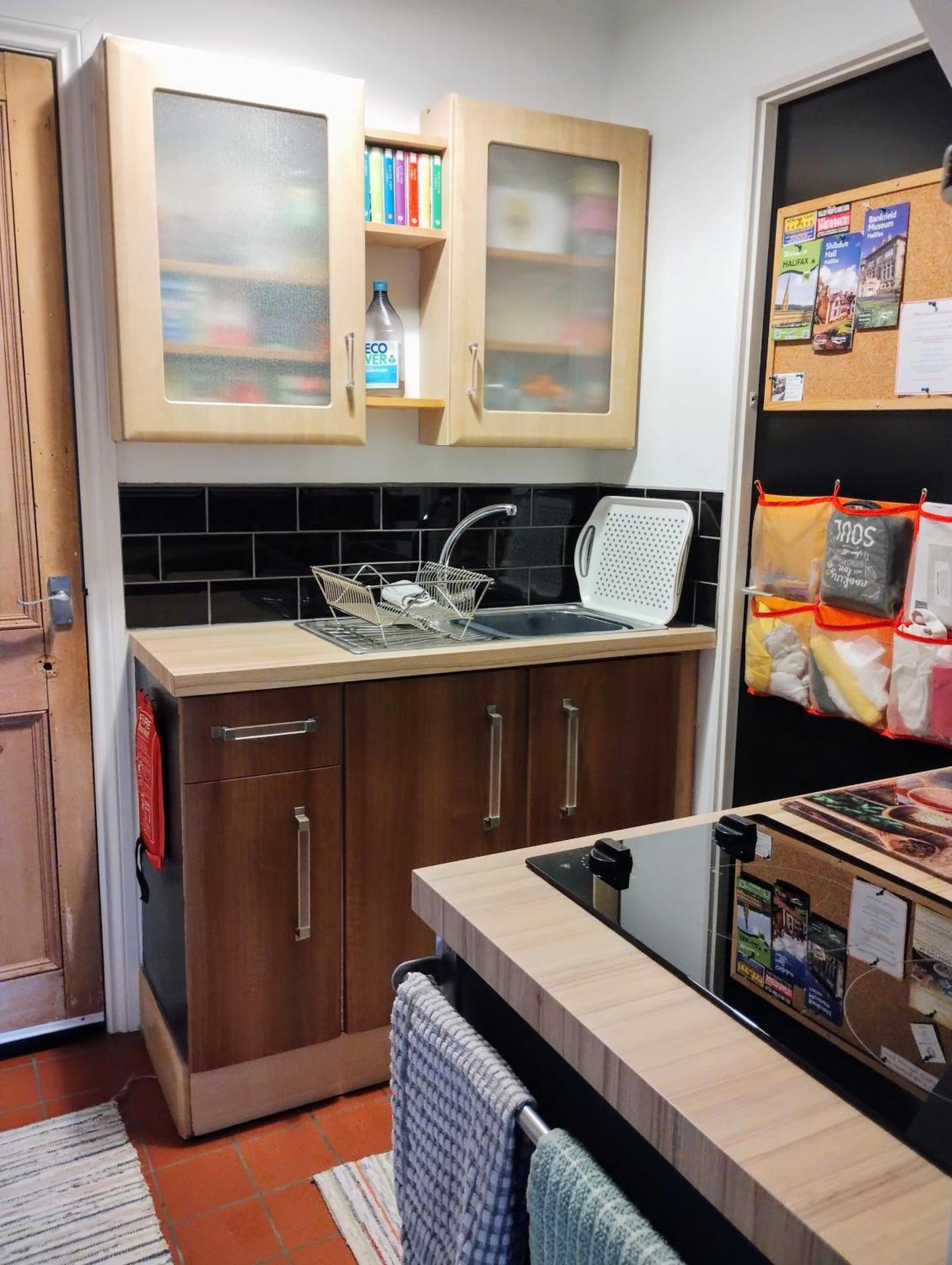 The Cabin - Great Views, Garden, Netflix, Near Town