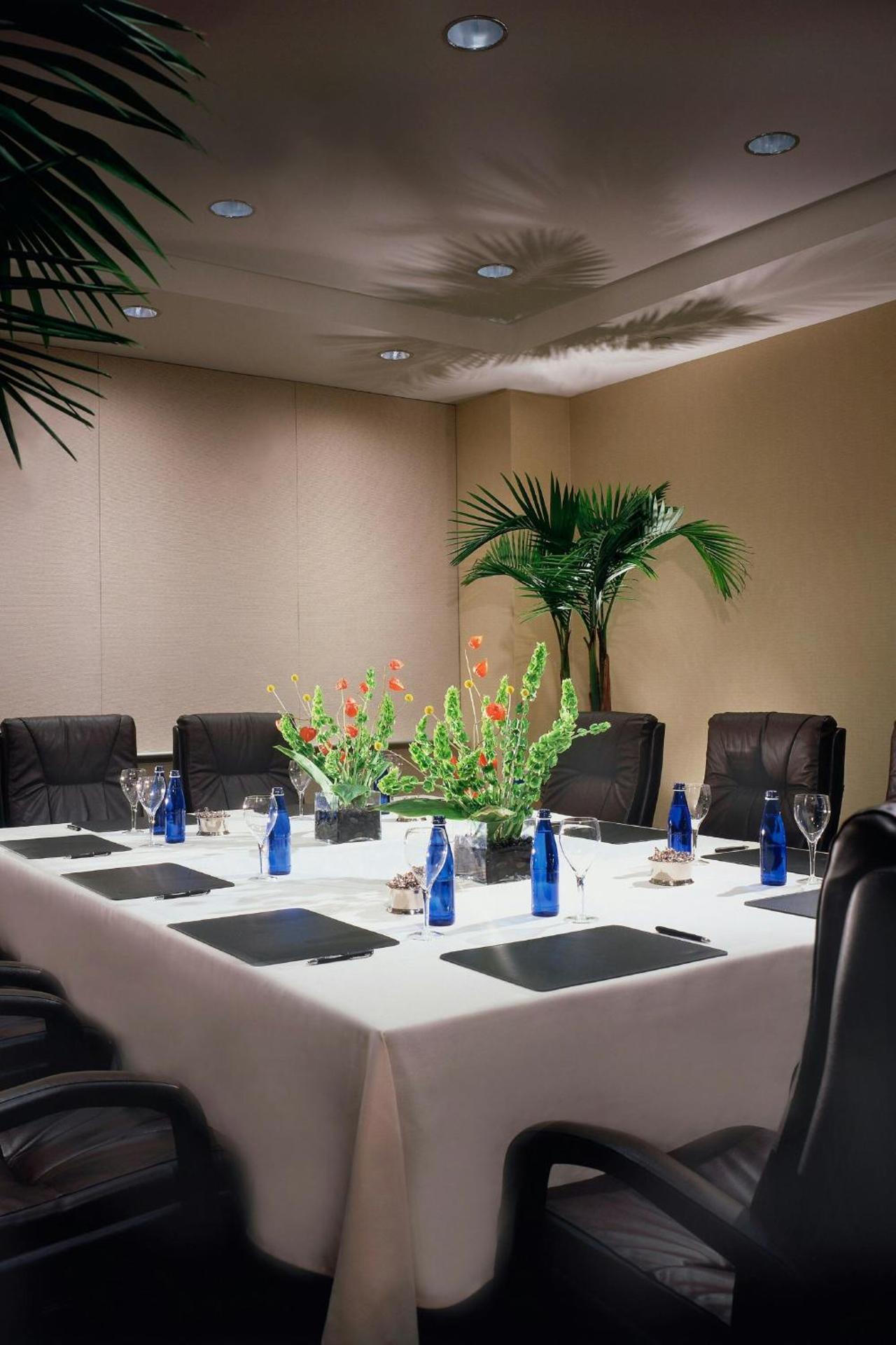 Meeting/conference room