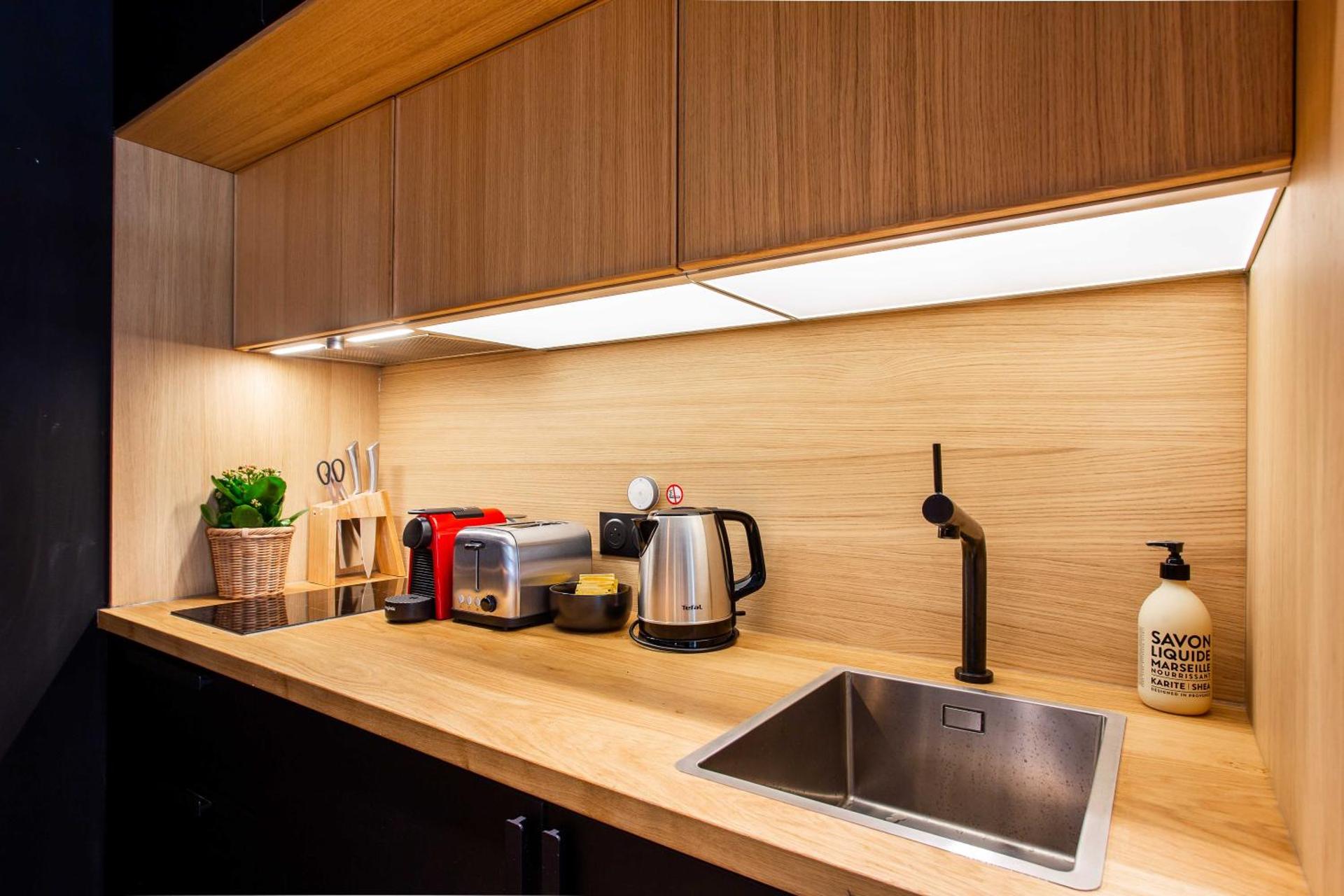 Coffee/tea facilities