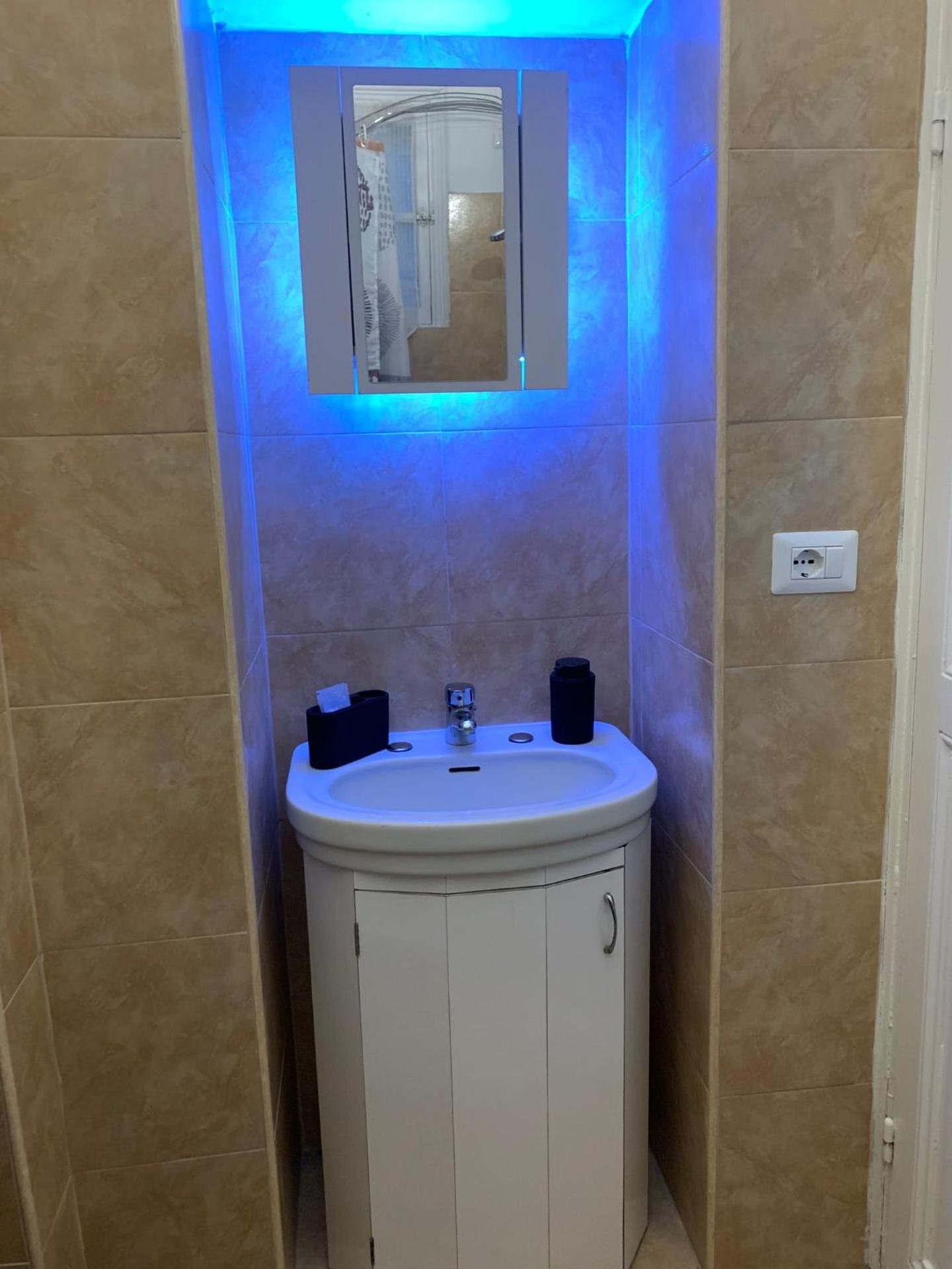 The Sea Flower appartamento con giardino e garage auto incluso