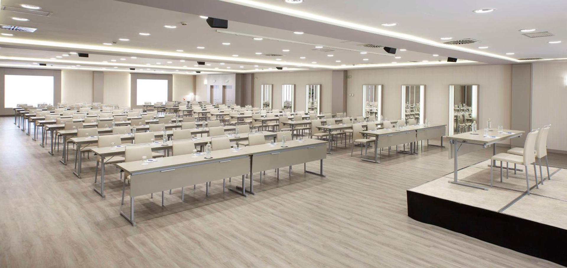 Meeting/conference room