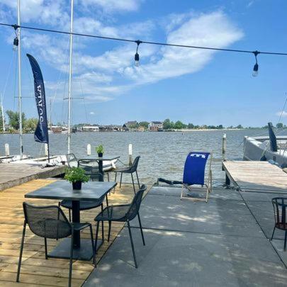 Winter at Surla Houseboat Splendid at Marina Monnickendam