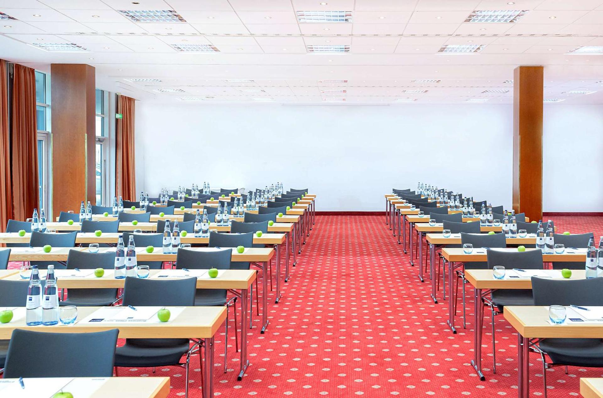 Meeting/conference room