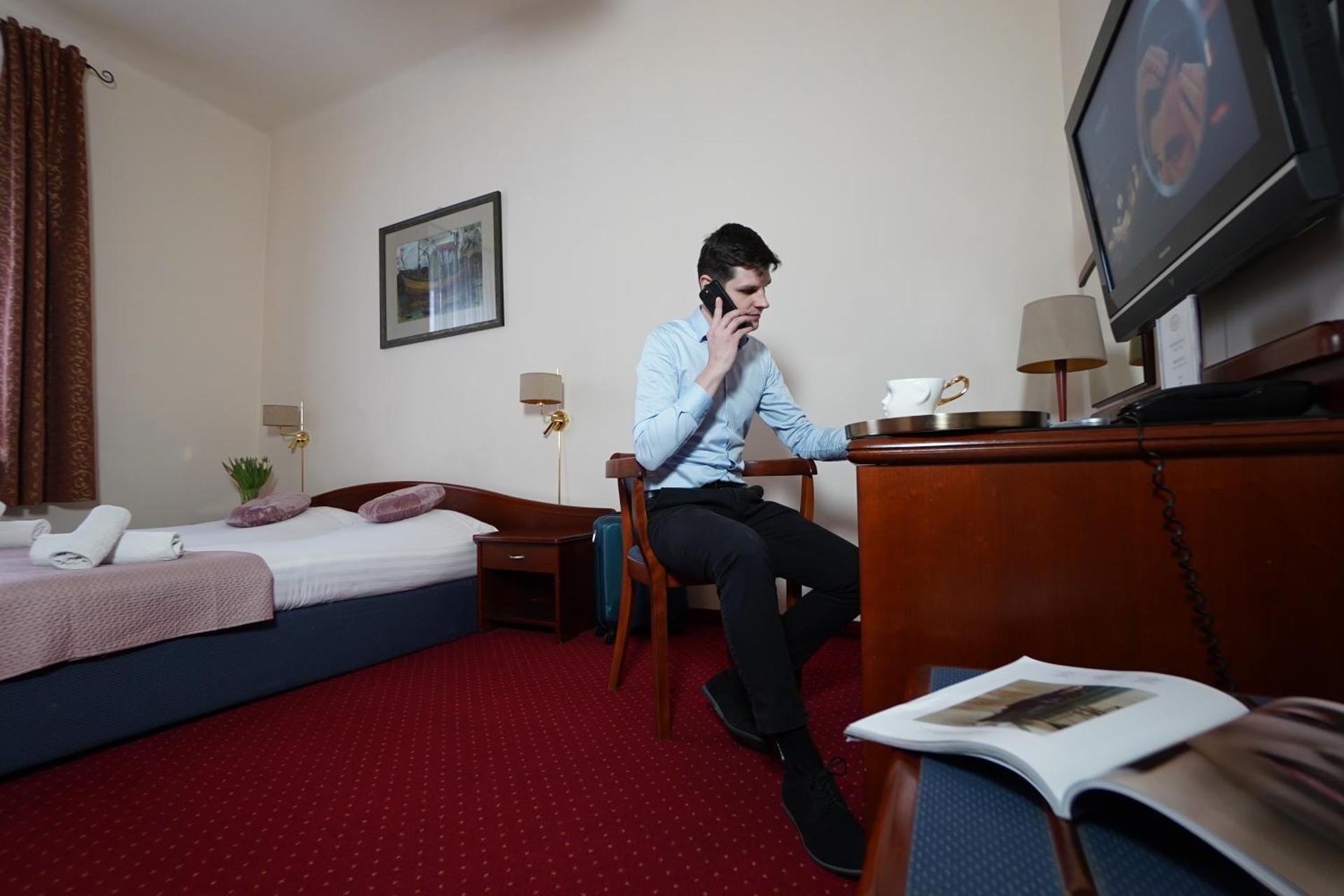 Communal lounge/ TV room