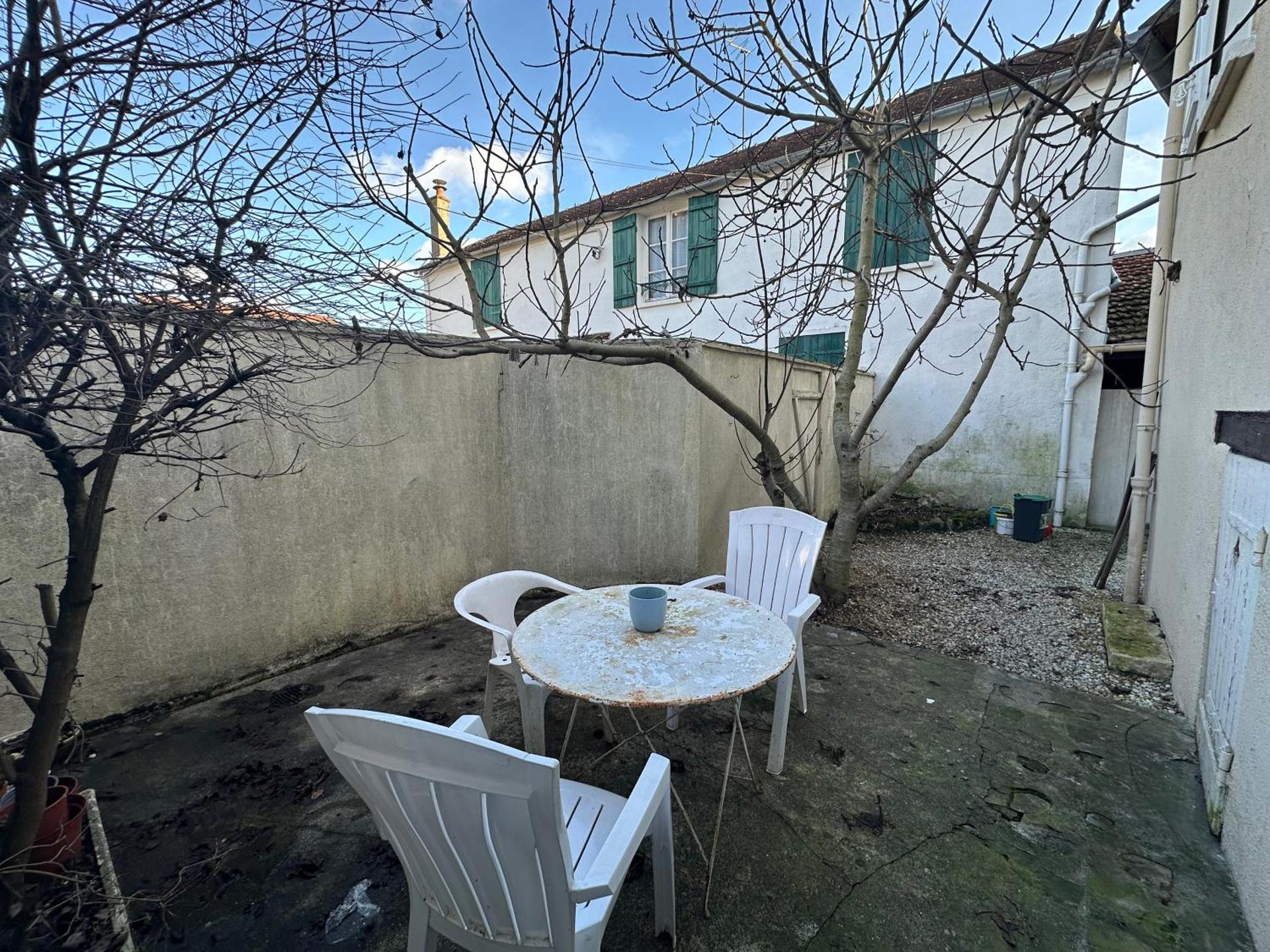 Maison avec jardin-Au calme-Tout à pied-High wifi