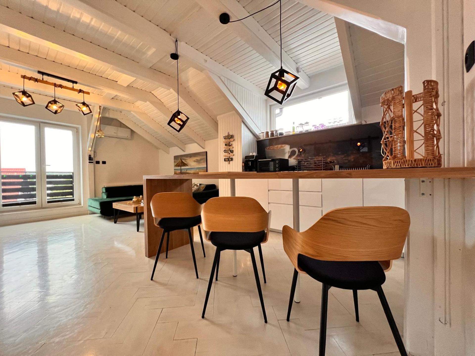 CHARZYKOWSKIE TARASY