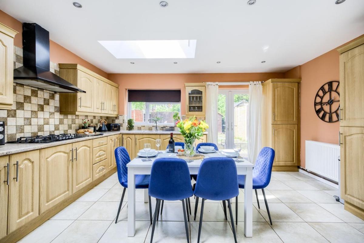 Beautiful house, sleeps 8