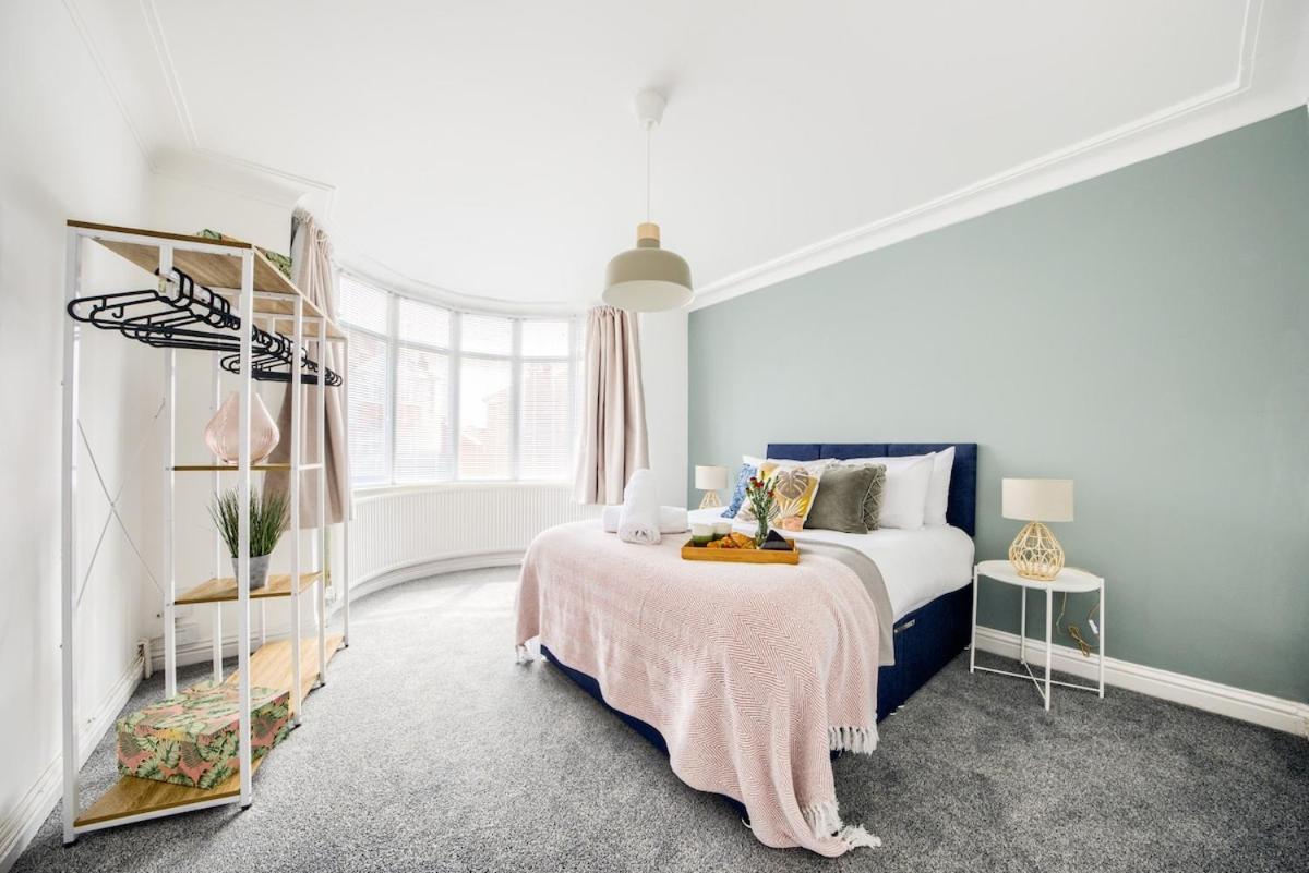 Beautiful house, sleeps 8