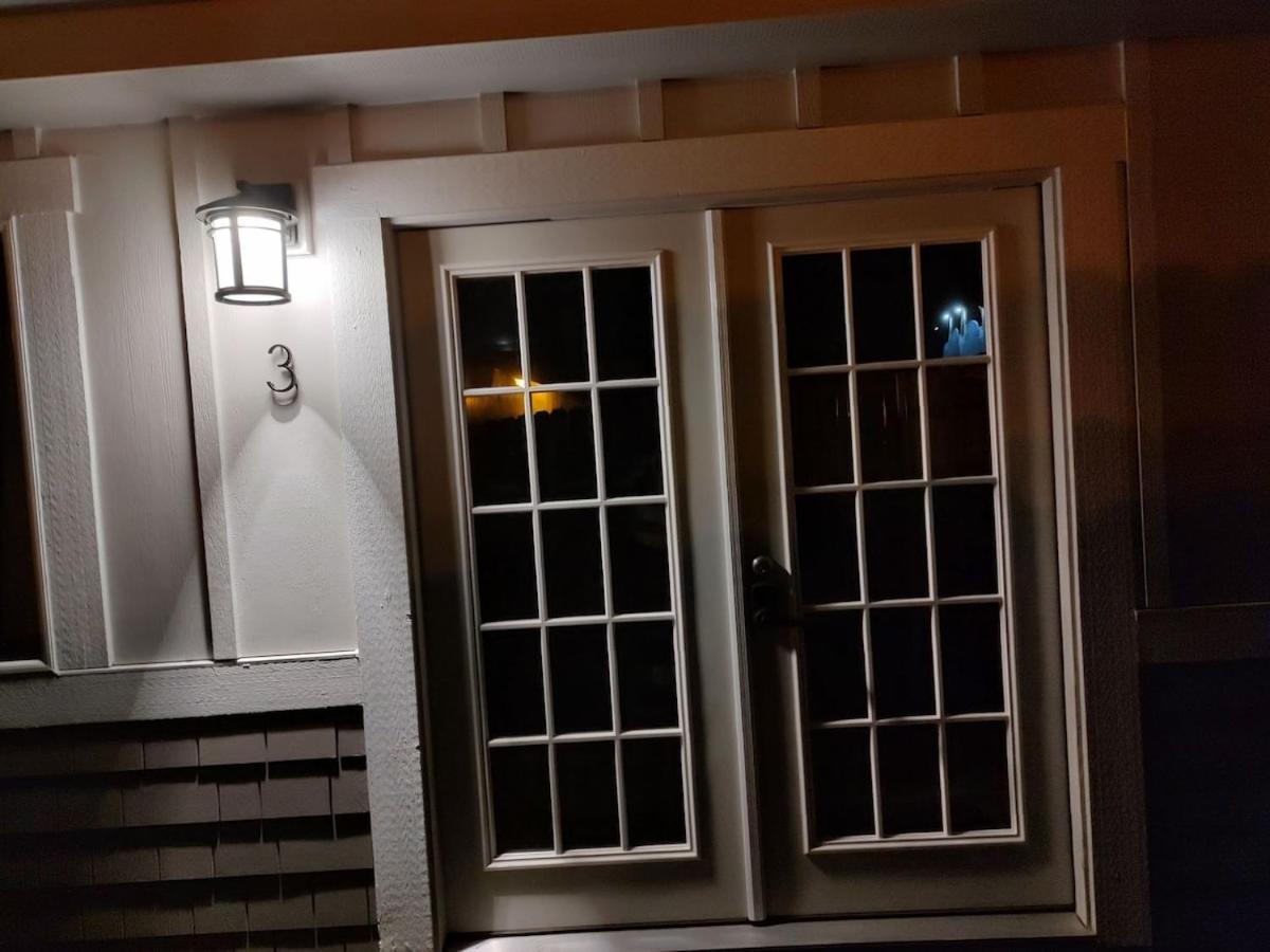 Cozy Harborside Condo, Florence